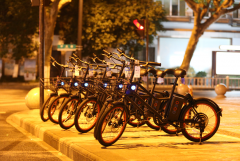 “GOGO”现身杭州街头,共享电单车赛道再添新玩家